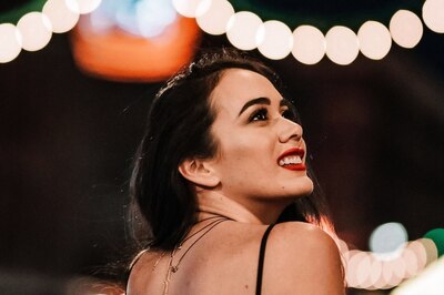 Confused About How To Pose? Try These Classic Photographer-Approved Poses Next Time