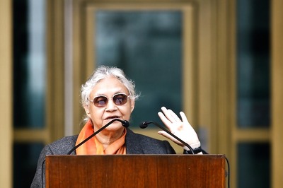 Sheila Dikshit Set to Become Congress Face for UP Polls