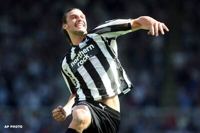 Carroll earns point for Newcastle at Wolves