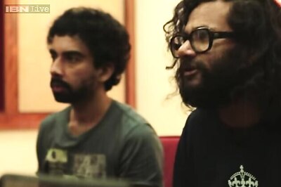 'Sulemani Keeda' trailer: Naveen Kasturia-Mayank Tewari's spot on chemistry will help this urban comedy find several takers