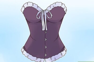 How to Dress Like a Woman in the 1800s