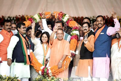 BJP Ally in UP Threatens to Break Ties, Join Akhilesh-Mayawati Alliance