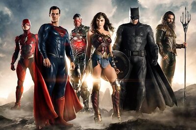 Justice League Movie Review: DC's Catch Up to Marvel's Avenger Falls Short on Grandeur, Script