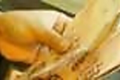 Foul-mouthed customer leaves waitress $50,000