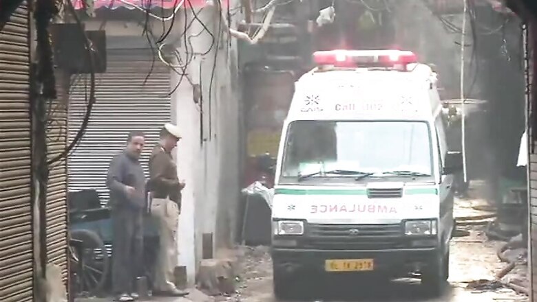 Family Members of Anaj Mandi Factory Workers Make Rounds of Hospitals for Their Whereabouts