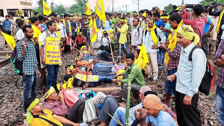 Kurmi Protests Continue to Rock Parts of Bengal; Train Services in Areas Affected