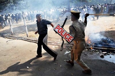Odisha: 50 injured as college teachers clash with police