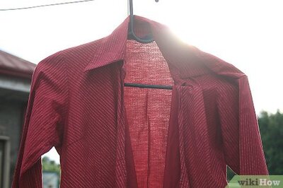 How to Remove the Scent of Detergent or Fabric Softener from Clothing