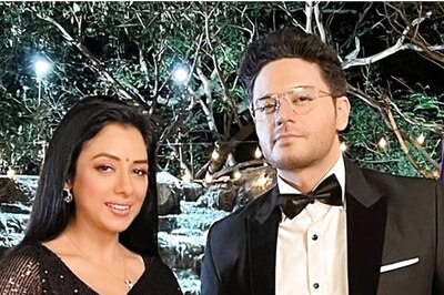 Rupali Ganguly-Gaurav Khanna Are Twinning In Black In Super Gorgeous Pic, MaAn Fans Go 'Haye Rabba'