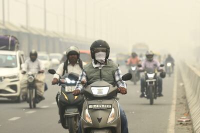 Smog House Delhi: How to Protect Your Lungs Amid Pollution
