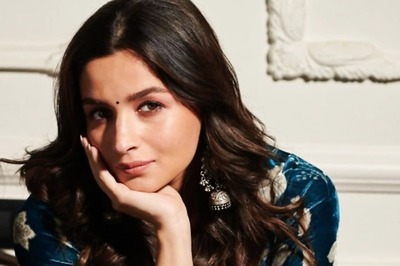 Alia Bhatt's No-Makeup Relaxed Comfy Look Is Our Travel Goal