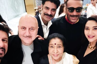 Anupam Kher's Moment With Asha Bhosle, Madhuri Dixit, Jackie Shroff 'Will Never Fade'