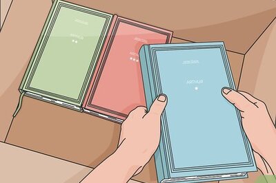 How to Organize a Bookshelf