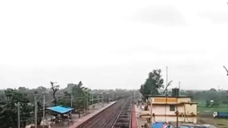 ‘Super Vasuki’, India’s Longest, Heaviest Freight Train Powered by Six Locos Tested on I-Day | WATCH