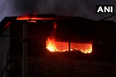 Fire Breaks Out in Shanties in Southeast Delhi Area, No Injuries Reported