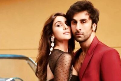 Shamshera: Ranbir Kapoor Lauds Vaani Kapoor, Says They 'Really Befriended Each Other'