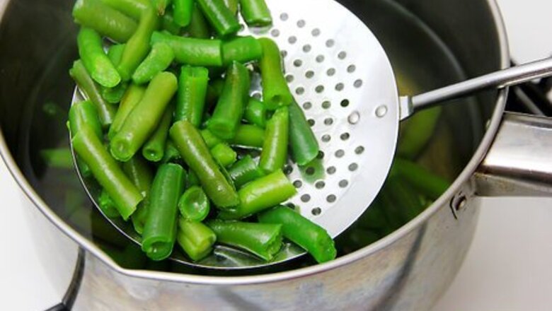 How to Make Salads More Flavorful