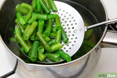 How to Make Salads More Flavorful