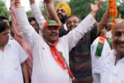 BJP seals Cong fate in MCD polls