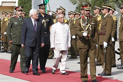 Road in Ramallah named after India as President Pranab Mukherjee visits Palestine