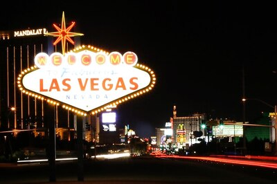 US Carriers Issue Travel Waivers For Las Vegas