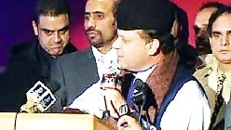 Mush has degraded Pak: Nawaz Sharif