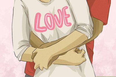 How to Know if a Hug Is Romantic
