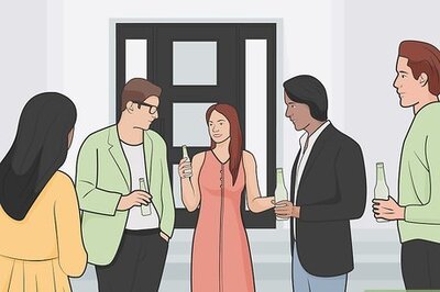 How to Become the Centre of Attention