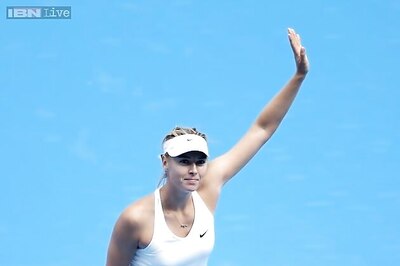 Maria Sharapova rolls into third round at China Open
