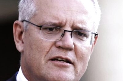 Australia PM's 'Open Invitation' to Xi Jinping for Talks After Submarine Announcement