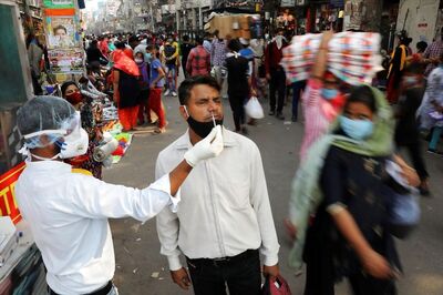 Covid Pandemic Pushes 3.2 Cr Indians Below the Middle Class, Those Earning Less Than Rs 150 up by 7.5 Cr