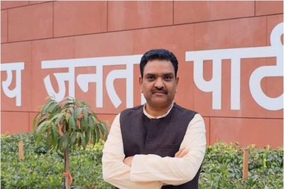 UP Govt to Link Details of Couples with Adhaar to Stop Fraud in Mass Marriage Scheme, Says Minister