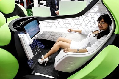 2017 Tokyo Motor Show: Concept Car with Airbags on the Outside Unveiled