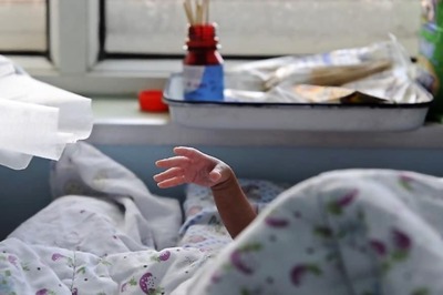 Pakistan With Annual Fertility Rate of 3.6 Among Top Two Fastest Growing South Asian Nations: Report