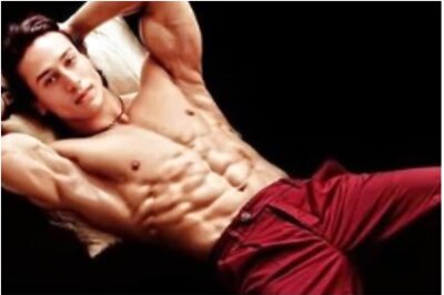 Anupam Kher Trolls Tiger Shroff Over Shirtless Pic