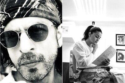 Shah Rukh Khan Wants to Star in Alia Bhatt's Next Production, Promises to be Professional