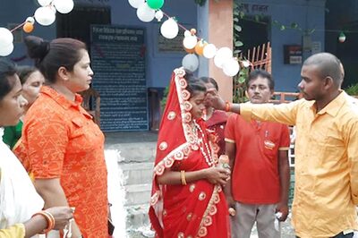 Bihar Man Marries Pregnant Girlfriend in Police Station After Cops Come to Her Rescue