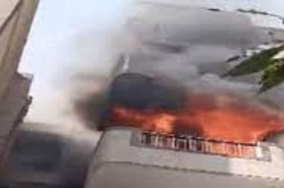 Delhi: House On Fire, 83-yr-old Woman Dies After Jumping From 4th Floor With Granddaughter