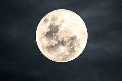 The Viral Moon Phase Compatibility Test Might Be Romantic But It Is Not Real