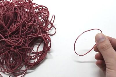 How to Shoot a Rubber Band With One Hand