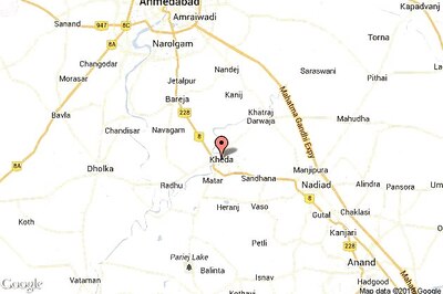 Fourteen people dead as auto-rickshaw collides with a road transport bus