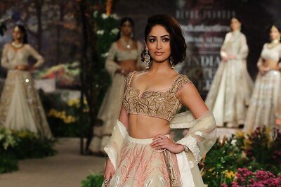 Yami Gautam Looks Ravishing as She Closes the Show for Reynu Taandon; See Pics
