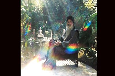 Osho's Followers Celebrate his Birth Anniversary as 'Anand Utsav'