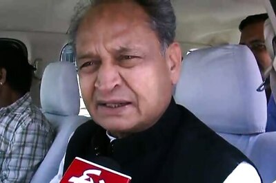 Gehlot expresses concern over delay in metro and refinery work