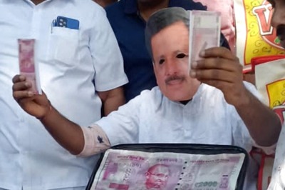 K'taka Bribe Case: Lokayukta to Issue Lookout Notice Against Accused BJP MLA