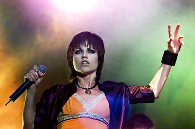 RIP Dolores O'Riordan, A Generation Of 'Zombies' Still Follow You