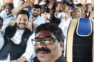 Jharkhand Political Crisis LIVE Updates: Shifting 'Safe Havens' as Hemant Soren MLAs Made U-turn to Ranchi After Spending Time at Latratu