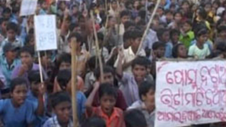 Orissa: 3 POSCO officials held hostage