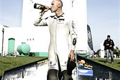 Swiss man flies over English Channel on jet wing