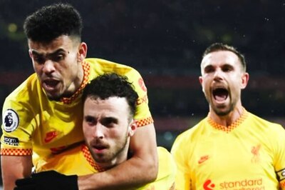 Liverpool Sink Arsenal to Boost Title Bid, Record-breaker Kane Lifts Spurs